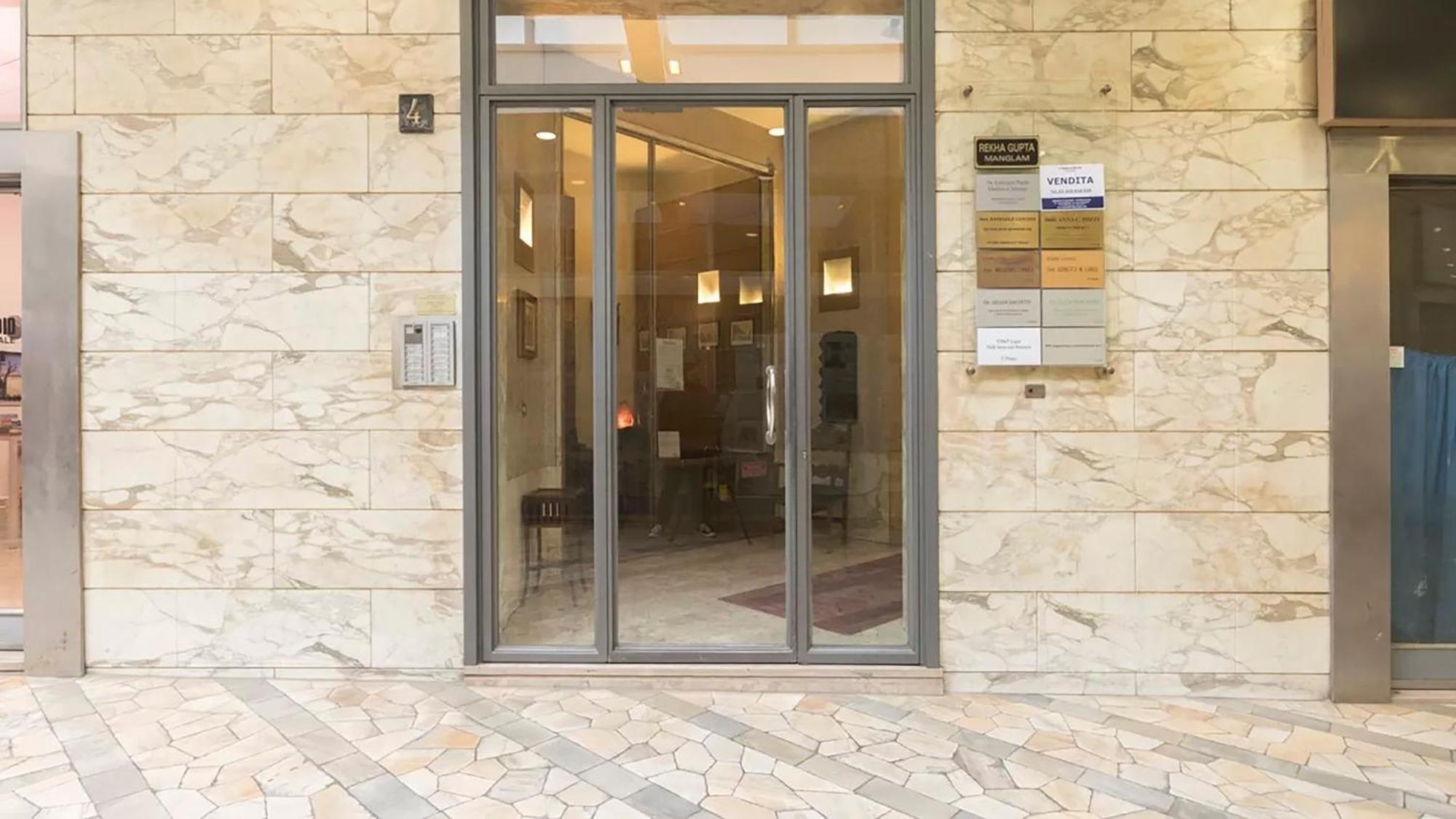 Classbnb - Two 400 Meters From The Duomo * Milano
