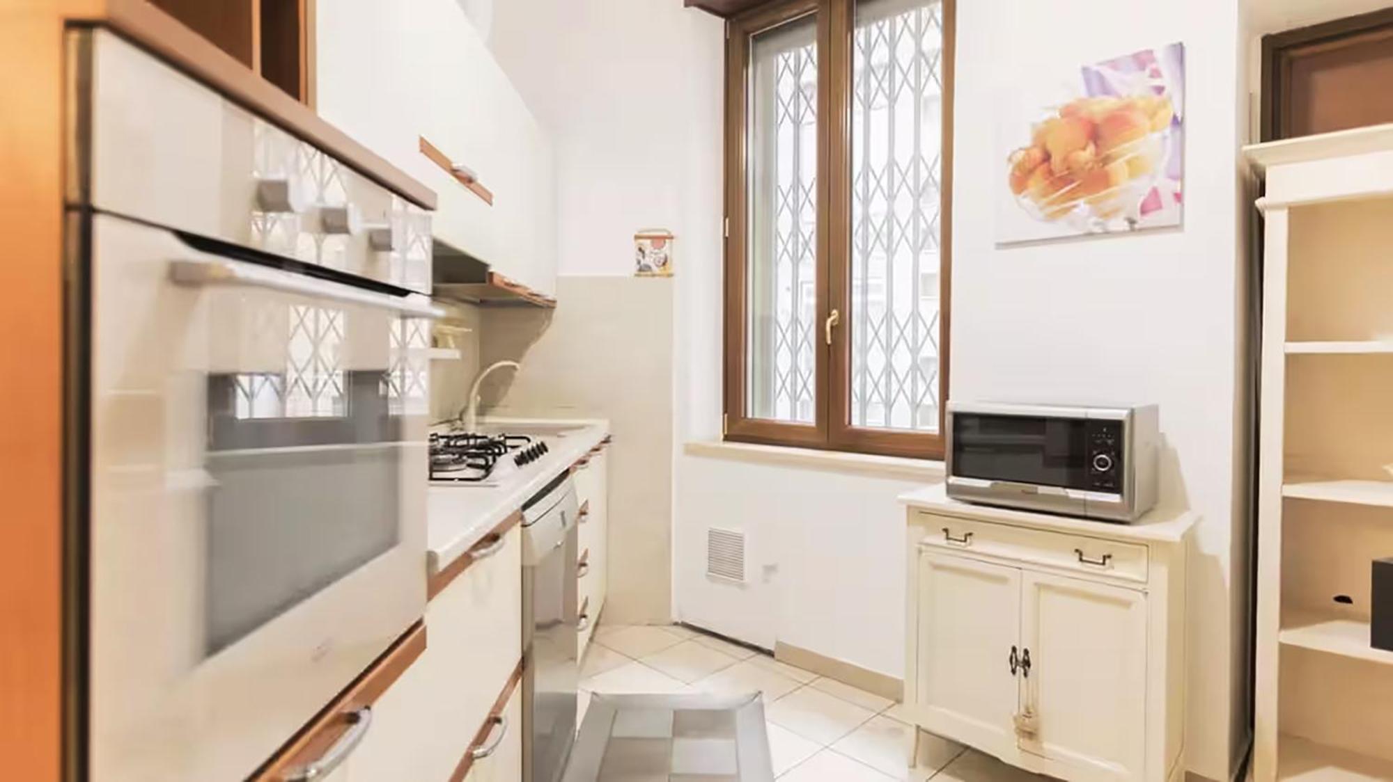 Classbnb - Two 400 Meters From The Duomo * Milano